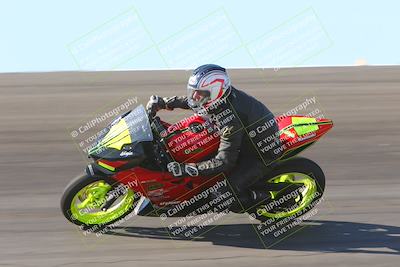 media/Nov-12-2023-SoCal Trackdays (Sun) [[5d1fba4e7d]]/Bowl (930am)/